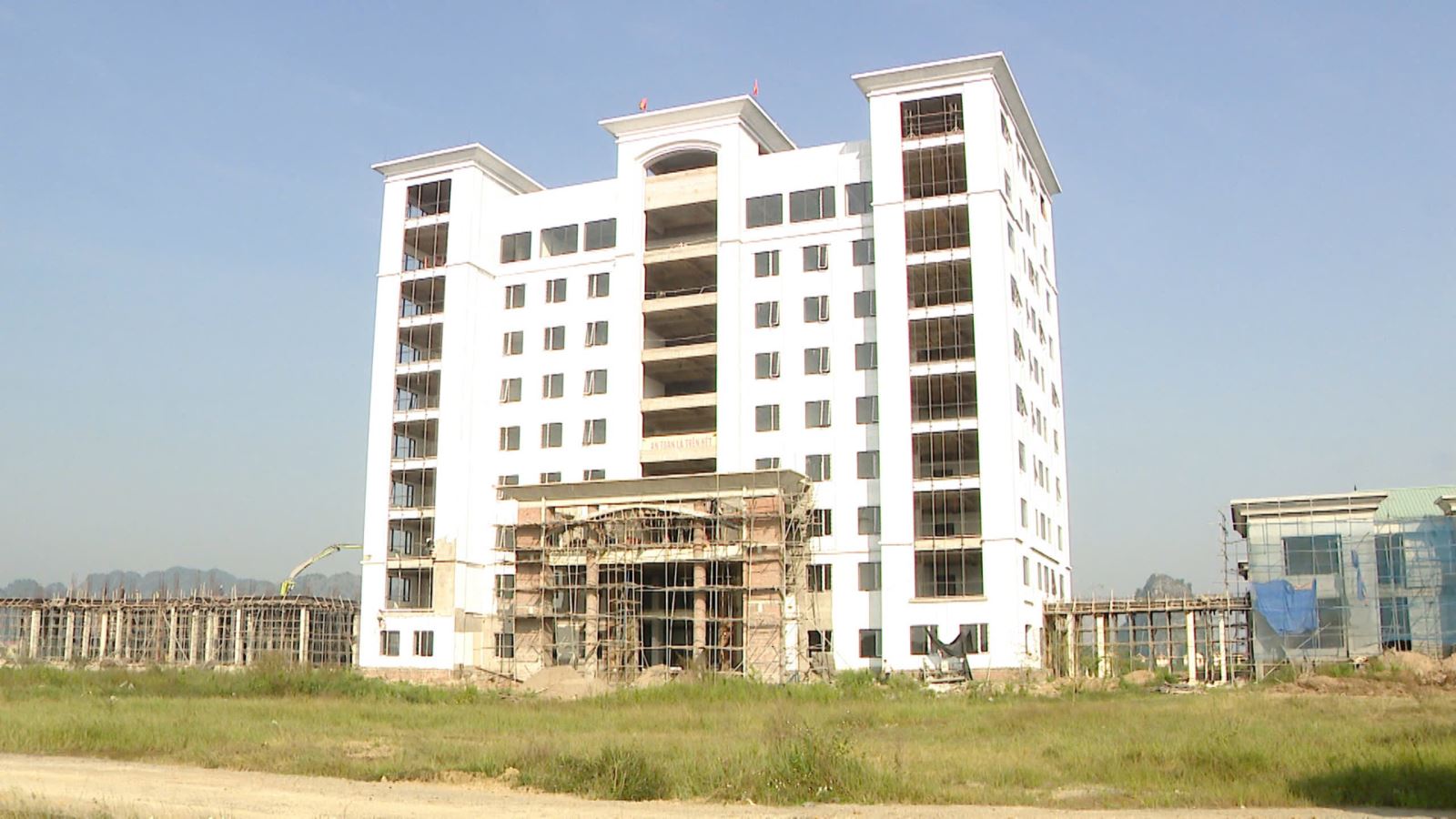 Hiện trạng công trình đang trong quá trình thi công.