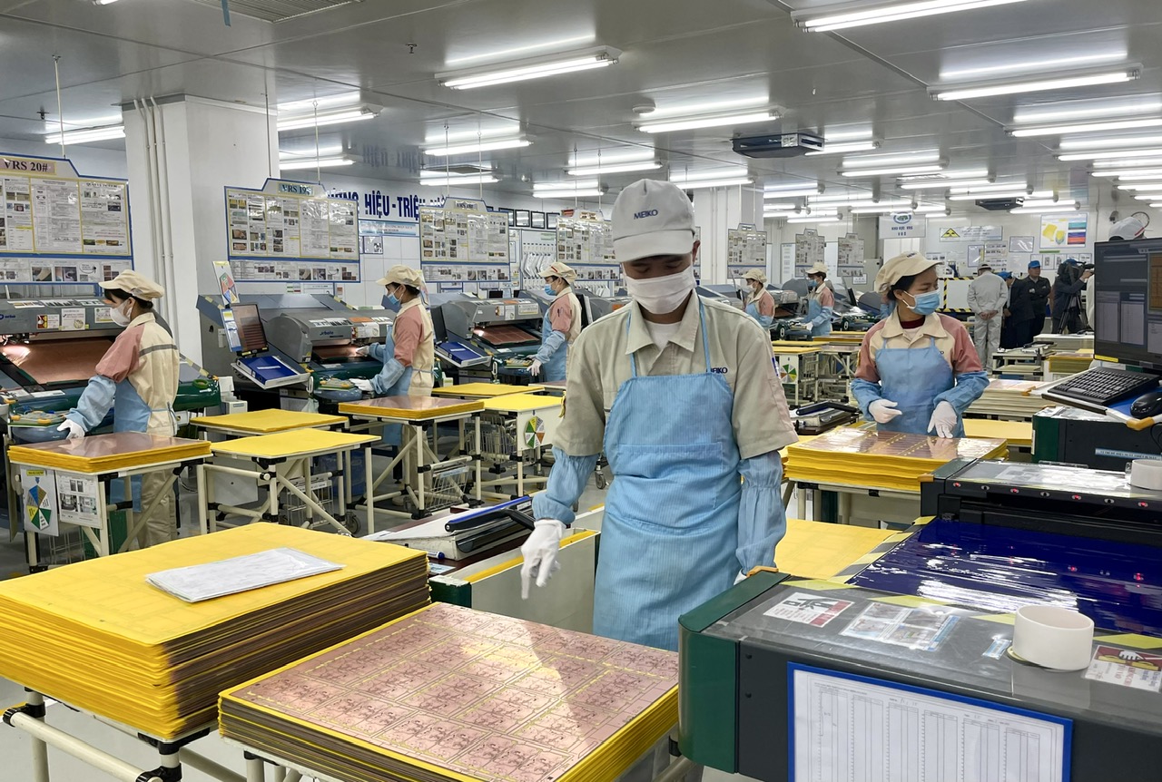 òng vốn quốc tế không còn đơn thuần tìm kiếm nơi có chi phí thấp, mà ưu tiên những nơi có an ninh chuỗi cung ứng, khả năng tự chủ và mức độ chống chịu cao.