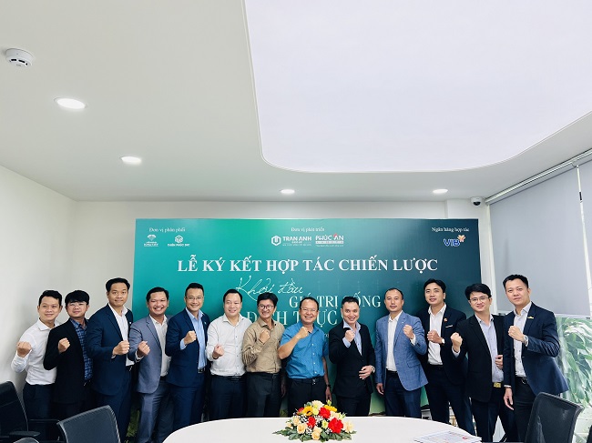 Trần Anh Group cùng đơn vị ngân hàng và các đại lý quyết tâm chiến đấu hết mình. Ảnh: Trần Anh Group.
