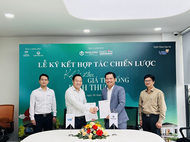 Trần Anh Group ký kết hợp tác chiến lược với Ngân hàng Quốc tế VIB. Ảnh: Trần Anh Group.