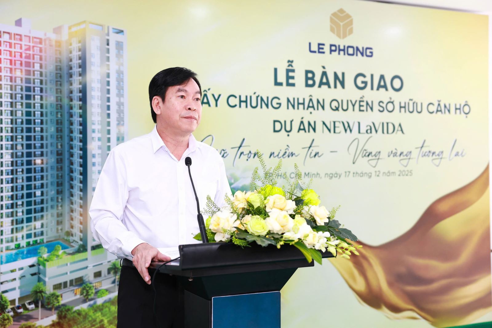 Ông Bùi Ngươn Phong – Chủ tịch HĐQT – Nhà sáng lập hệ sinh thái Tập Đoàn Lê Phong phát biểu chúc mừng cư dân tại sự kiệnÔng Bùi Ngươn Phong – Chủ tịch HĐQT – Nhà sáng lập hệ sinh thái Tập Đoàn Lê Phong phát biểu chúc mừng cư dân tại sự kiện