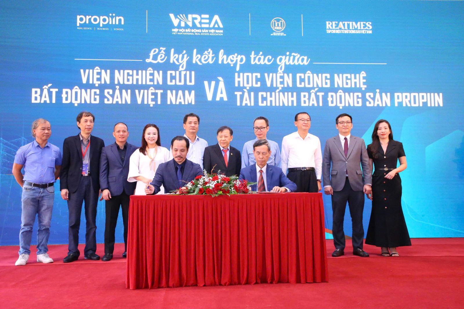 Học viện Công nghệ Tài chính Bất động sản Propiin và Viện Nghiên cứu Bất động sản Việt Nam (VIRES) ký kết thỏa thuận hợp tác chiến lược.