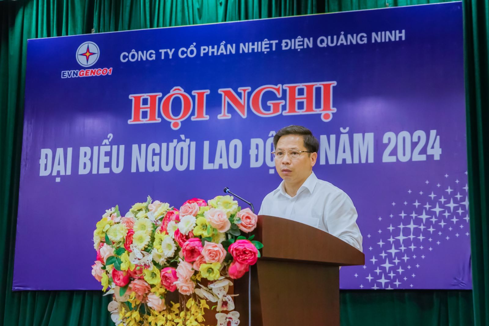 Đồng chí Nguyễn Anh Tuấn - Bí thư Đảng ủy, Chủ tịch HĐQT Công ty phát biểu tại Hội nghị.