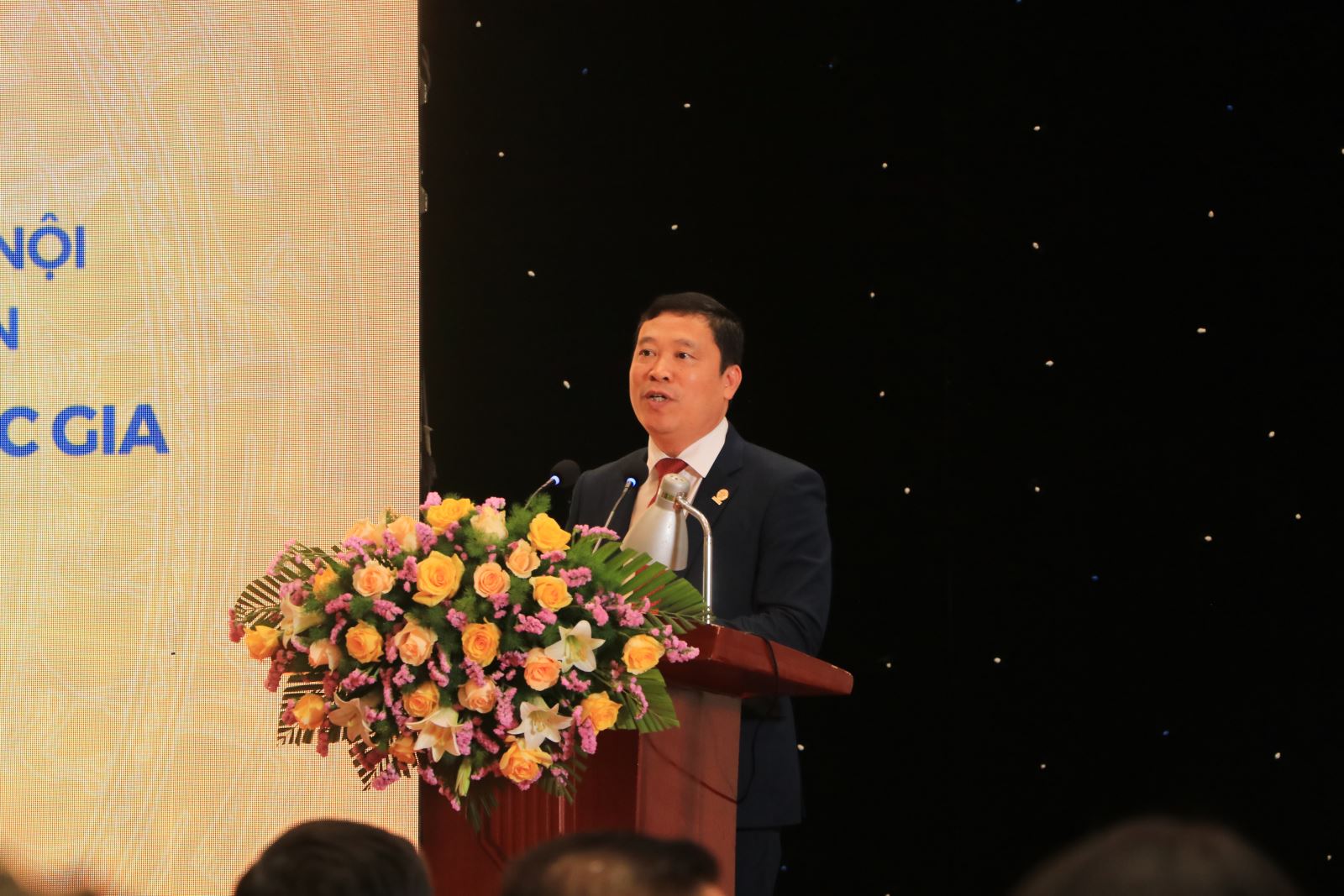 Tổng giám đốc Tổng Công ty May 10 - CTCP Thân Đức Việt