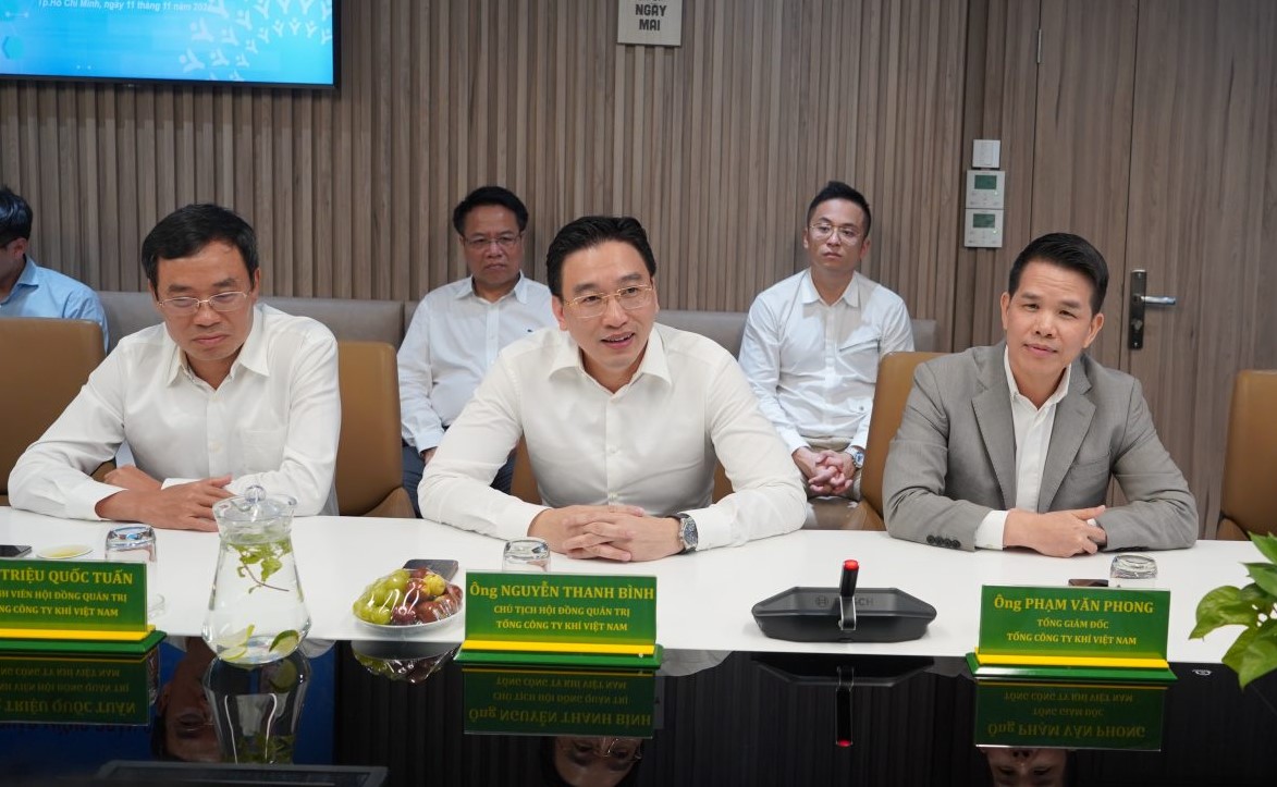 Chủ tịch HĐQT PV GAS Nguyễn Thanh Bình tại buổi làm việc.