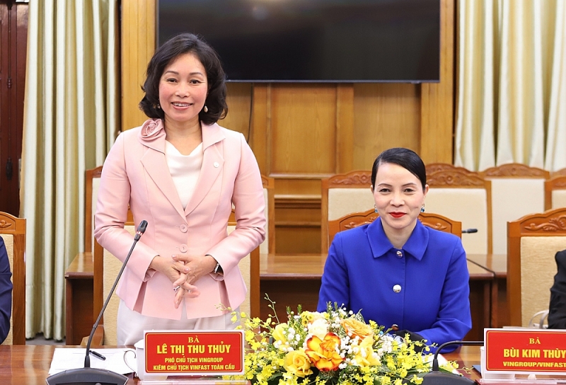 Phó Chủ tịch Tập đoàn Vingroup phát biểu tại buổi làm việc.