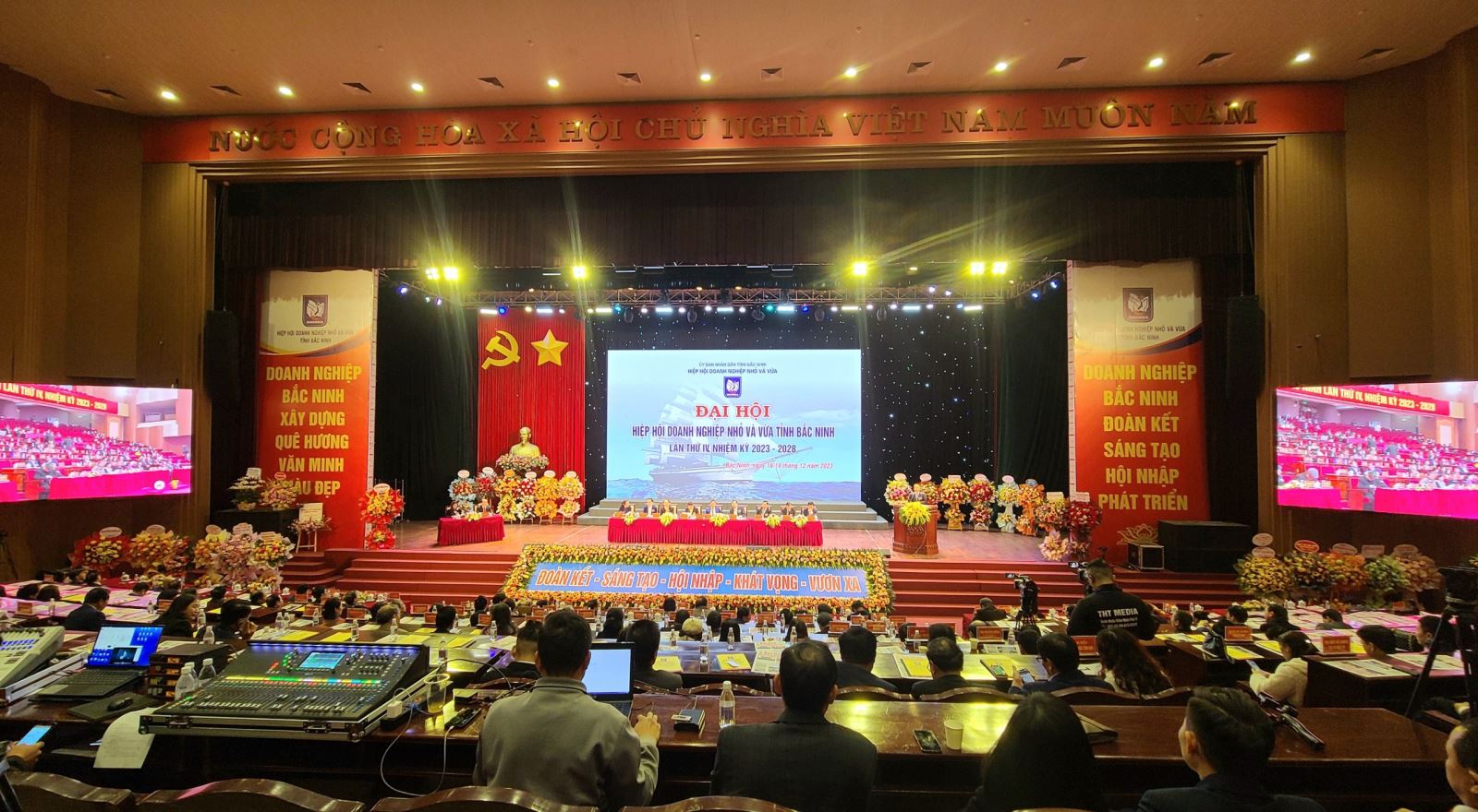 Toàn cảnh Đại hội Hiệp hội Doanh nghiệp nhỏ và vừa tỉnh Bắc Ninh.