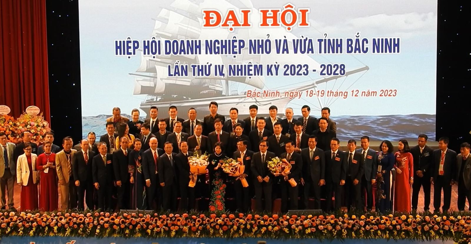 Đại hội ra mắt Ban chấp hành khóa mới.