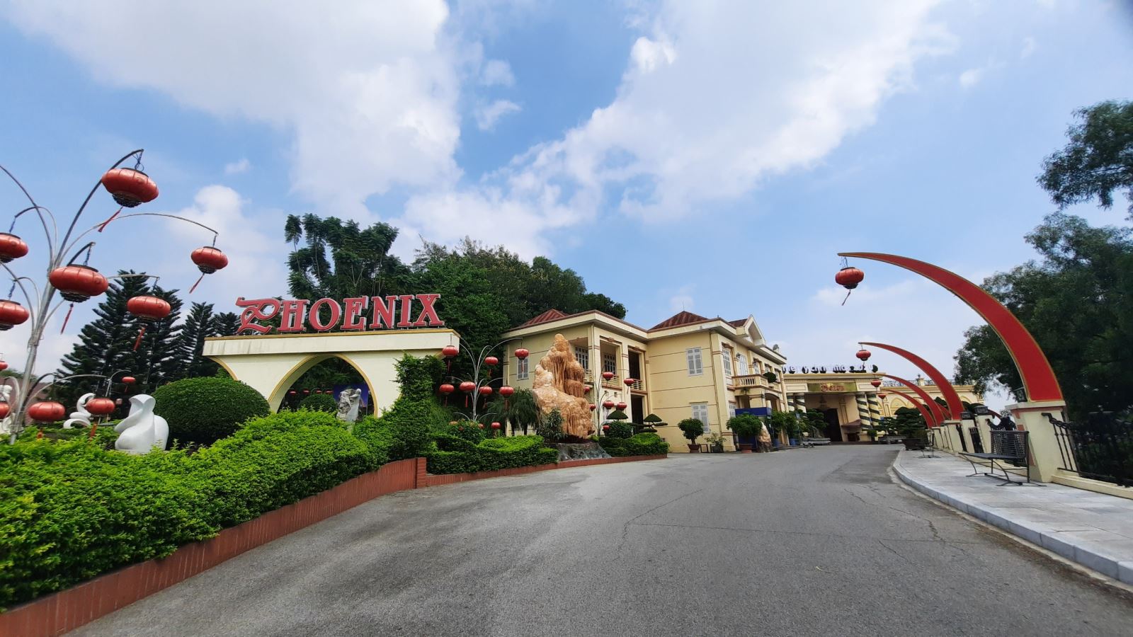 Khu nghỉ dưỡng và giải trí của Tập đoàn Phoenix trên đồi Pháo Thủ, phường Đáp Cầu, thành phố Bắc Ninh.