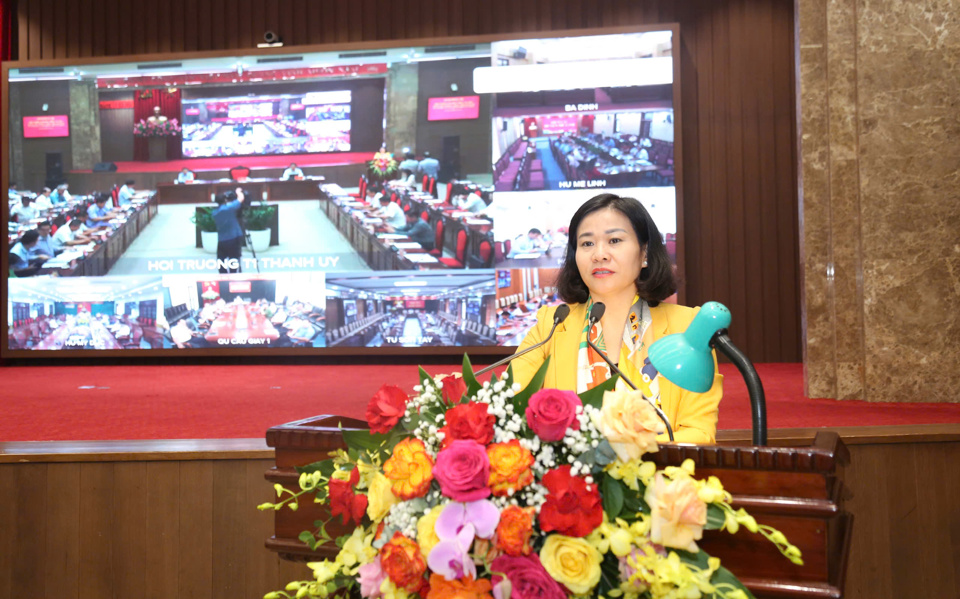 Phó Bí thư Thường trực Thành uỷ Nguyễn Thị Tuyến phát biểu kết luận tại Hội nghị giao ban Quý III/2024 giữa Thường trực Thành ủy - HĐND - UBND Thành phố với lãnh đạo các quận, huyện, thị xã./ Ảnhthudo.gov.vn 