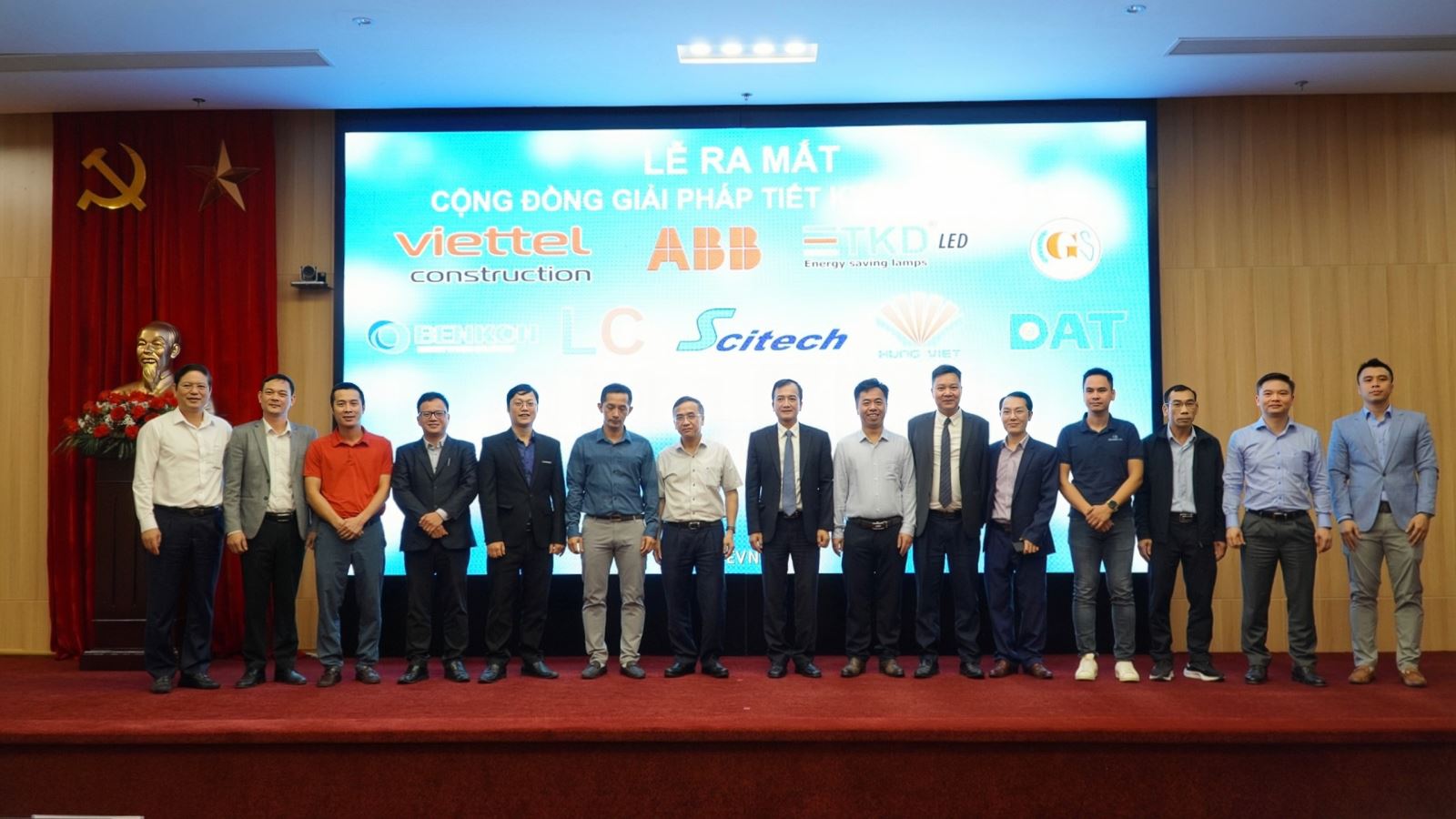 Ra mắt Cộng đồng giải pháp Tiết kiệm điện.