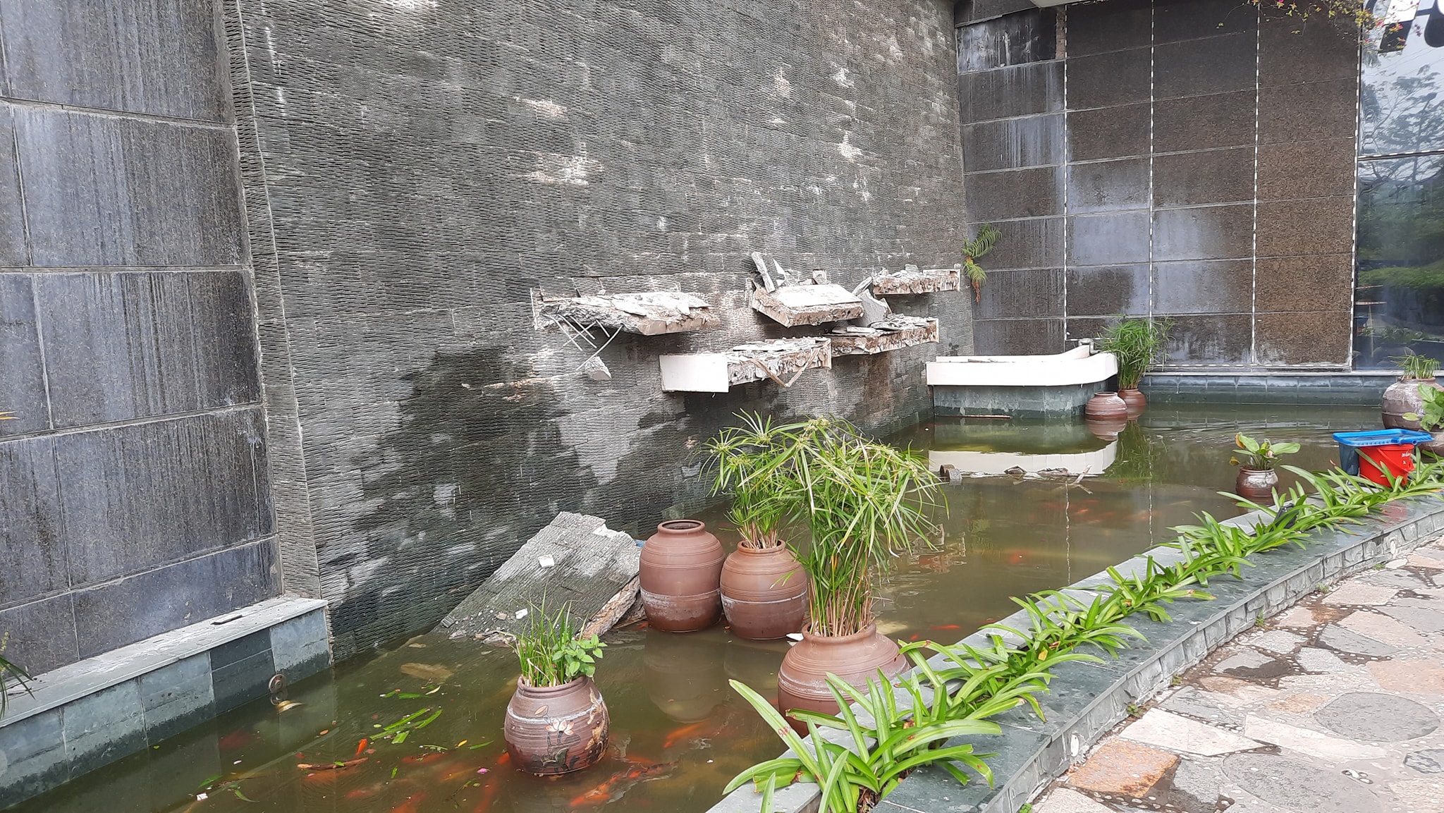 Là một dự án tai tiếng với nhiều sai phạm, quyền và lợi ích của khách hàng bị xâm phạm khiến dự án Ecolife Capital không được đánh giá cao.
