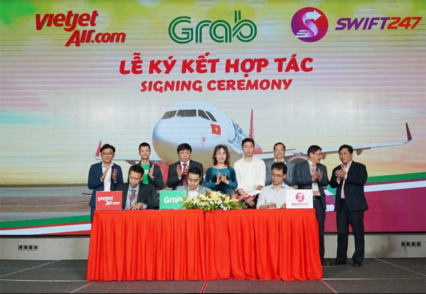 Vietjet, Swift247 và Grab hợp tác giao hàng hỏa tốc