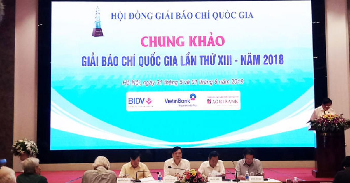 giai bao chi quoc gia 2018: nhieu van de thoi su nong bong duoc de cap hinh anh 2