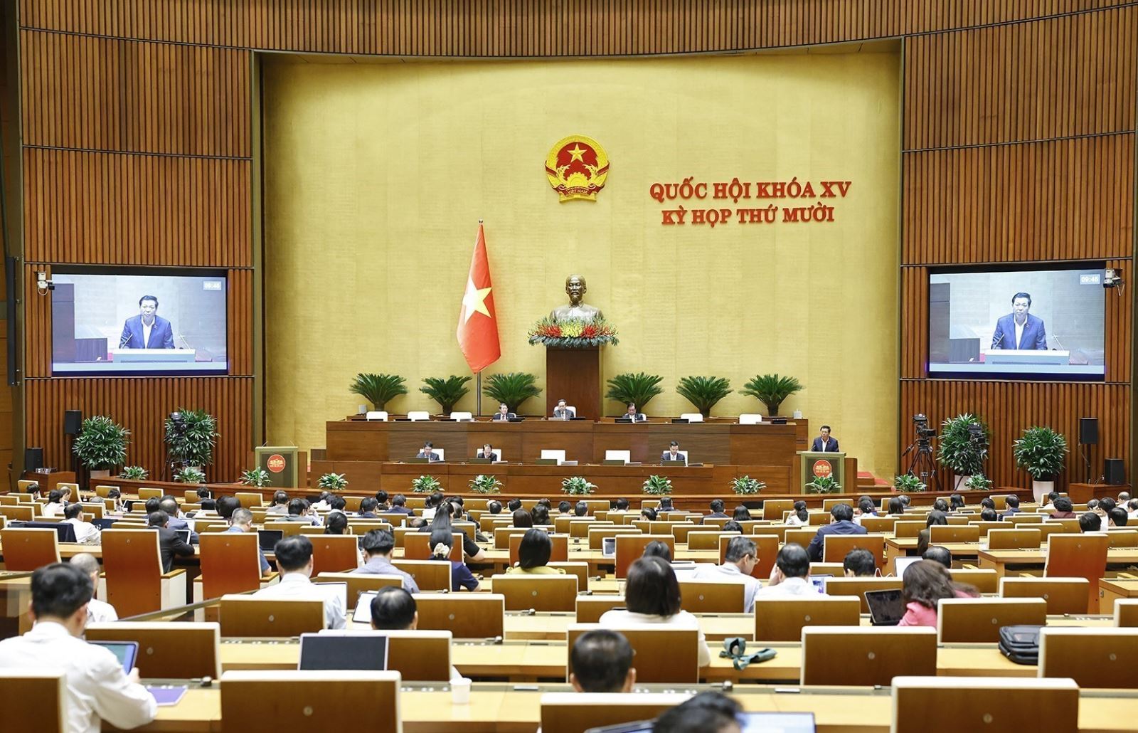 Quốc hội vừa chính thức thông qua Nghị quyết về Kế hoạch phát triển kinh tế - xã hội năm 2026 với sự đồng thuận gần như tuyệt đối của đại biểu tham gia biểu quyết