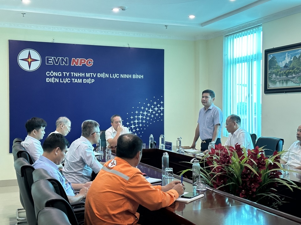 Công ty điện lực Quảng Ninh chủ động các phương án đảm bảo an toàn trước mưa bão