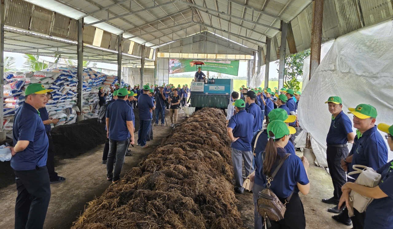 khi rơm rạ được nhìn nhận đúng vai trò là tài nguyên hữu cơ quý giá, nông nghiệp ĐBSCL sẽ tiến thêm một bước vững chắc trên con đường phát triển xanh