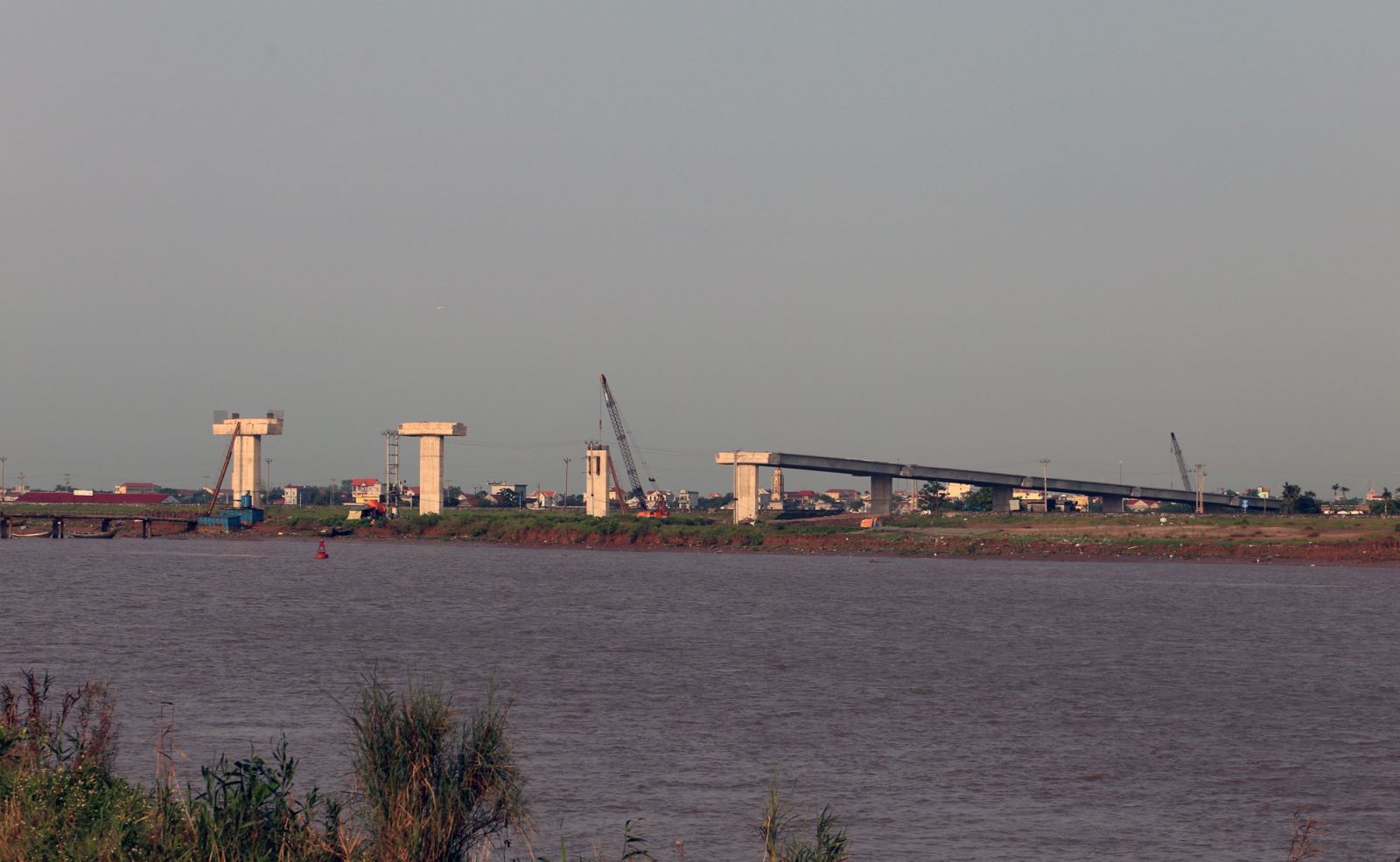 tỉnh chú trọng yêu cầu việc triển khai thi hành Luật phải bảo đảm sự chỉ đạo thống nhất từ Trung ương đến địa phương