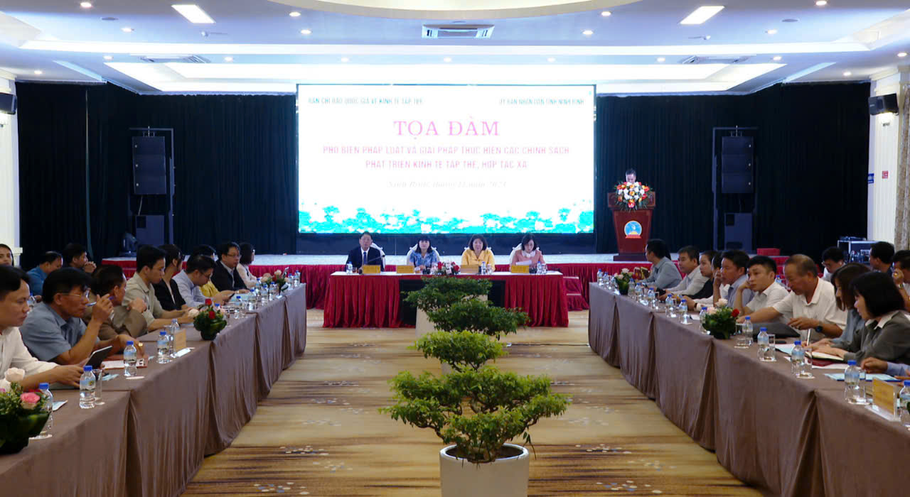 buổi Tọa đàm “Phổ biến pháp luật và giải pháp thực hiện các chính sách phát triển kinh tế tập thể, hợp tác xã.