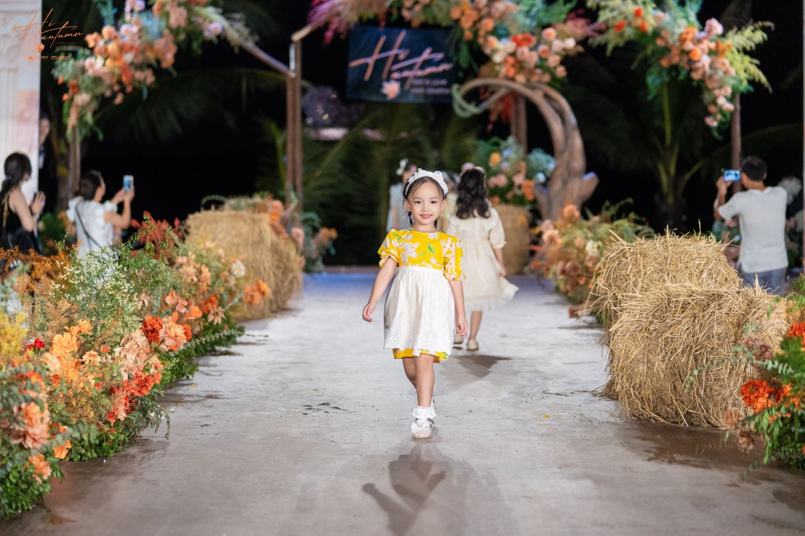 Ghé thăm mùa thu đẹp đến mê hoặc khiến ta lưu luyến không thôi tại Hi Autumn 2023. 