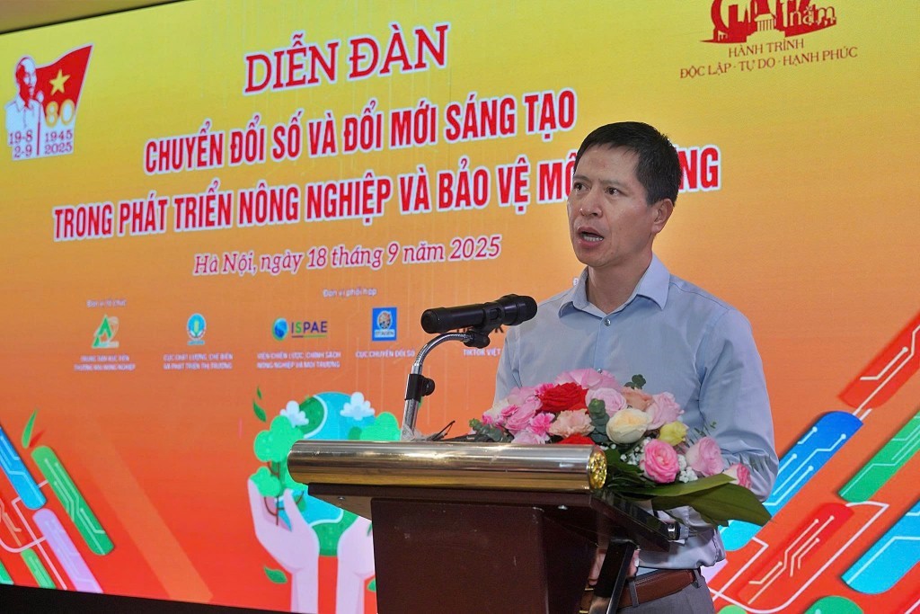 Ông Nguyễn Minh Tiến - Giám đốc Trung tâm Xúc tiến thương mại nông nghiệp phát biểu tại diễn đàn