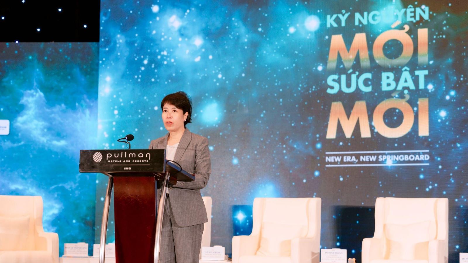 Thứ trưởng Bộ Tài chính Nguyễn Thị Bích Ngọc phát biểu tại Diễn đàn cấp cao Cố vấn tài chính Việt Nam 2025