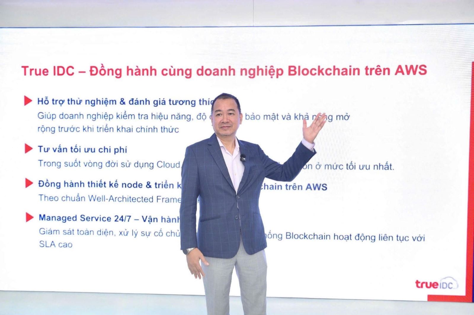 Ông Nguyễn Đình Hùng chia sẻ về nhu cầu hạ tầng Cloud trong bối cảnh dữ liệu và blockchain mở rộng.