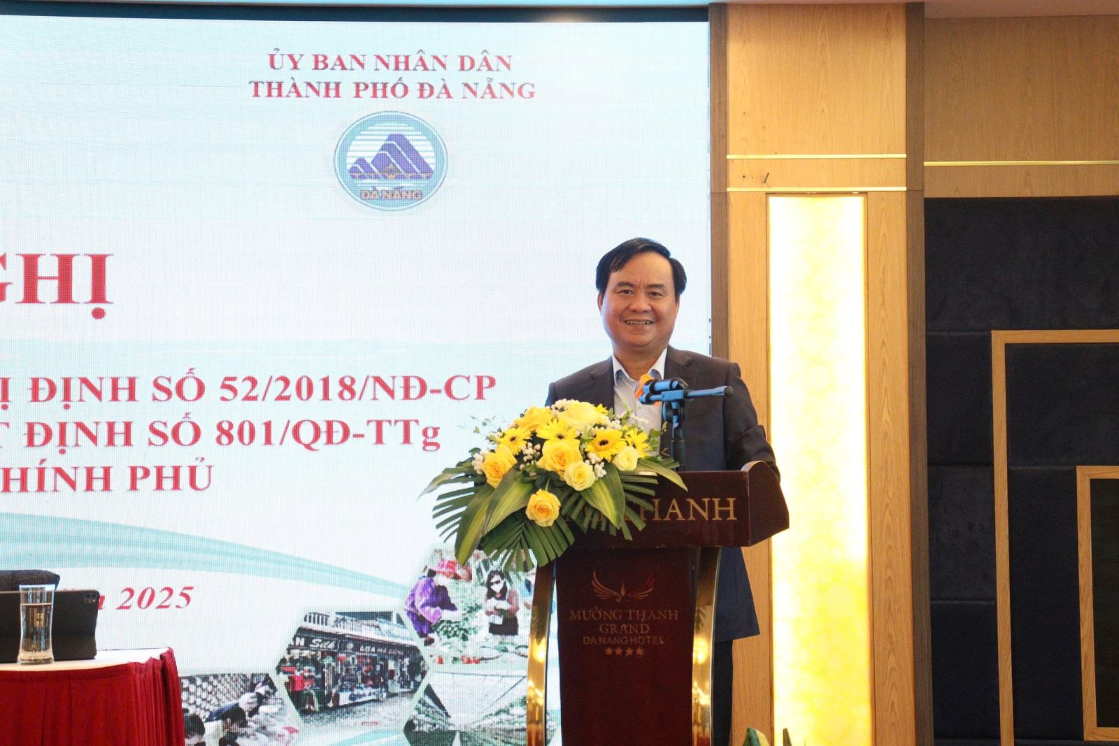 Thứ trưởng Bộ NN&MT Võ Văn Hưng phát biểu chỉ đạo tại hội nghị