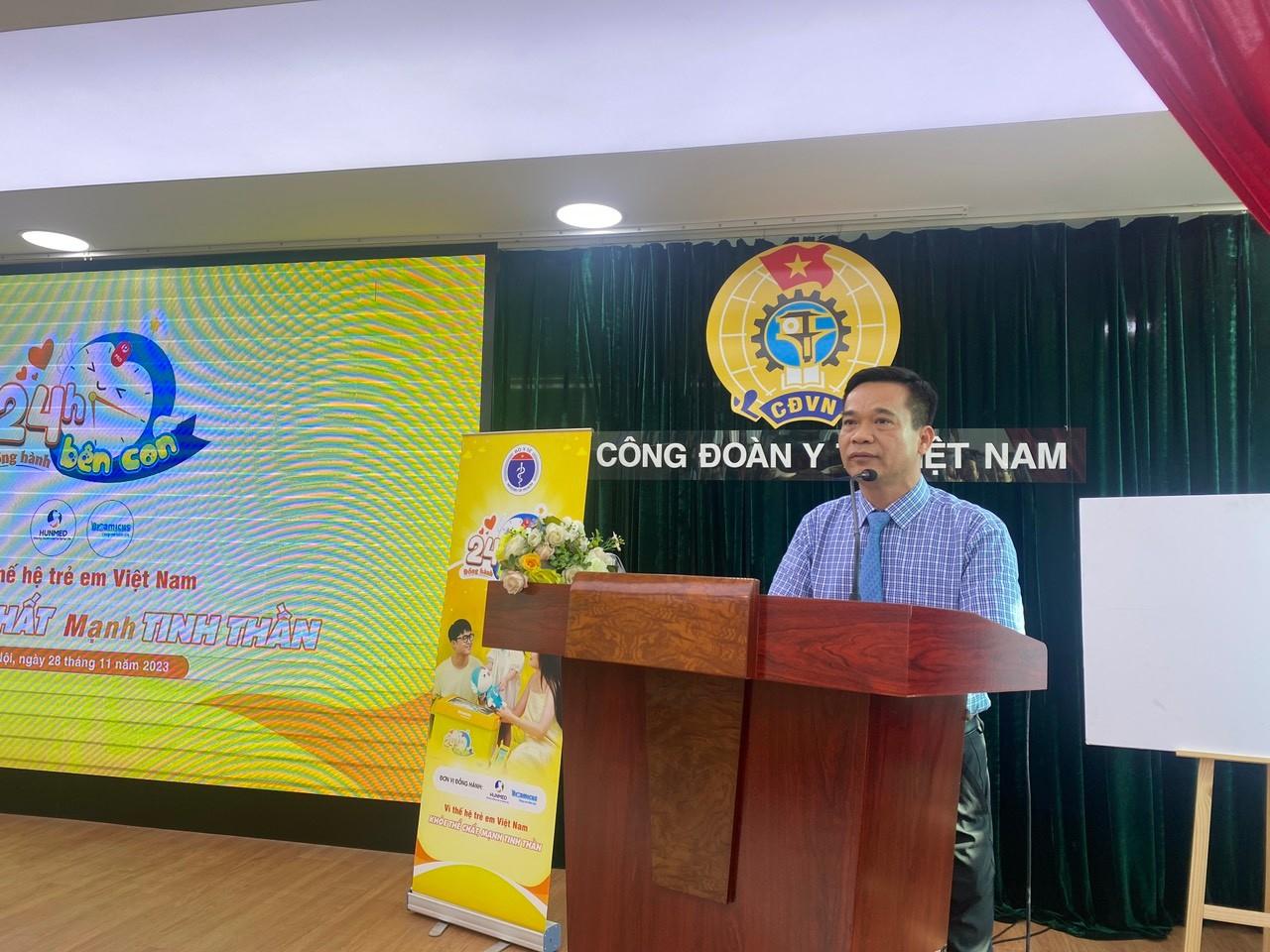 Tiến sĩ Trần Đăng Khoa, Phó Vụ trưởng Vụ Sức khỏe Bà mẹ-Trẻ em, Bộ Y tế phát biểu tại lễ khởi động.