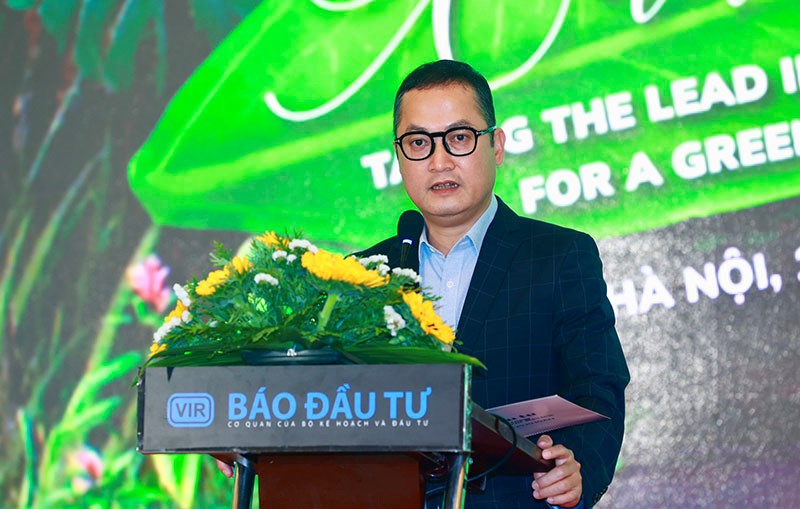TS. Lê Việt Anh, Vụ trưởng Vụ Khoa học, Giáo dục, Tài nguyên và Môi trường, Bộ Kế hoạch và Đầu tư phát biểu tại Hội thảo