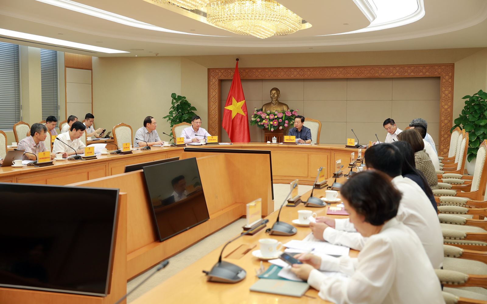 việc Việt Nam chuẩn bị khung pháp lý và thể chế cho thị trường carbon không chỉ mang ý nghĩa đối nội mà còn là “giấy thông hành” để hội nhập với các cơ chế toàn cầu.