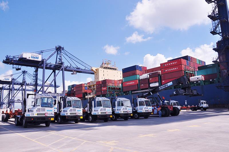 Cảng cạn có các chức năng nhận và gửi hàng hóa được vận chuyển bằng container