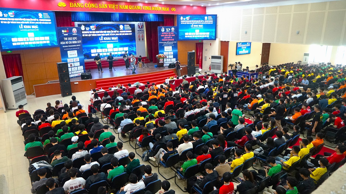 Toàn cảnh lễ khai mạc.