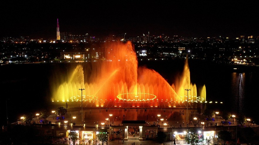 Van Phuc Group dự kiến sẽ biểu diễn nhạc nước trên hồ Đại Nhật trong tuần lễ mở cửa vườn hoa để phục vụ du khách