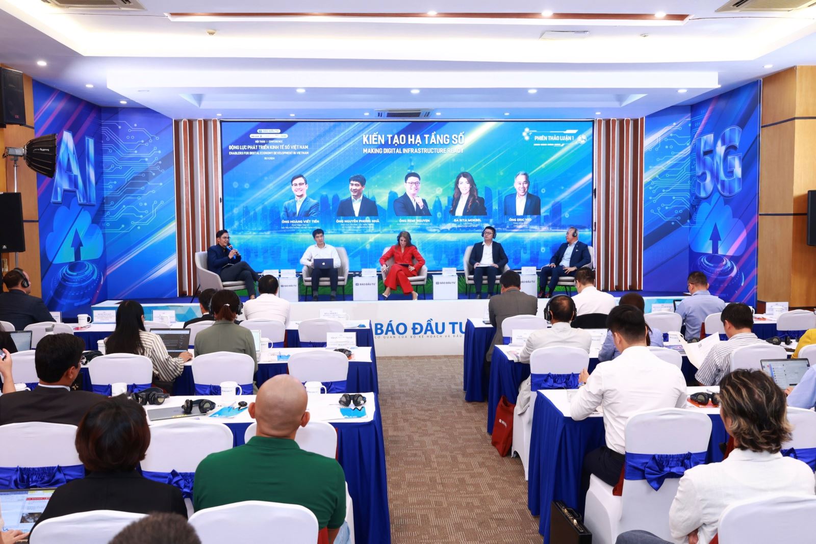 Các đại biểu chia sẻ, thảo luận tại Hội thảo “Chuyển đổi số 2024 - Động lực phát triển kinh tế số Việt Nam”