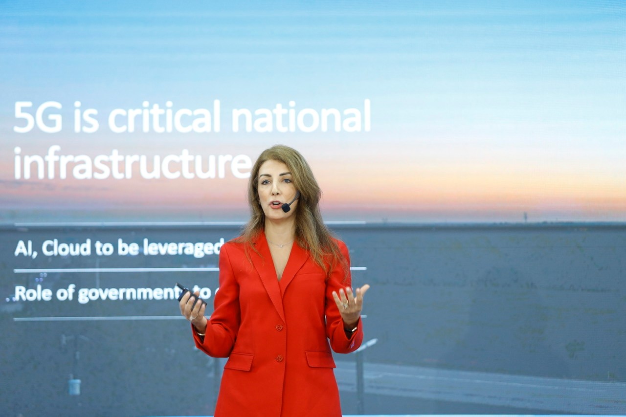 Bà Rita Mokbel, Chủ tịch Ericsson Việt Nam bày tỏ quan điểm về sự phát triển của 5G tại Việt Nam