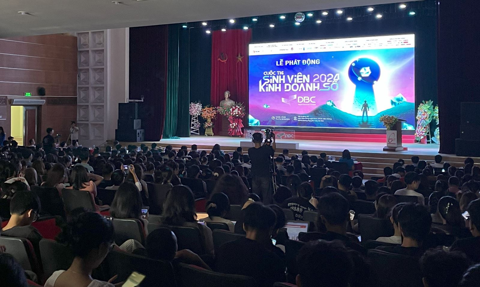 Quang cảnh buổi lễ phát động Cuộc thi