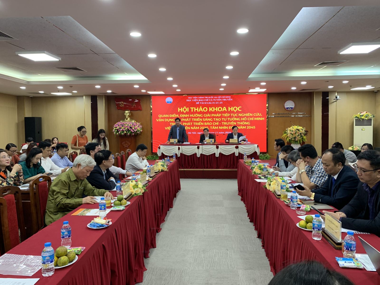 Quang cảnh Hội thảo