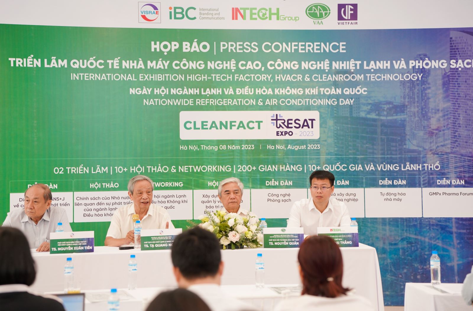 Chương trình Họp báo chuỗi sự kiện quốc tế về Công nghệ nhiệt lạnh, phòng sạch và nhà máy công nghệ cao CLEANFACT & RESAT EXPO 2023