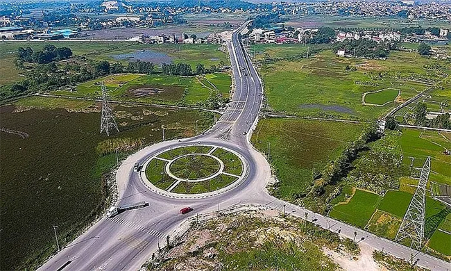 Trong những năm qua, thị xã Việt Yên rất chú trọng phát triển các tuyến đường kết nối nhằm tạo điều kiện thúc đẩy phát triển du lịch. Ảnh Thân Nam