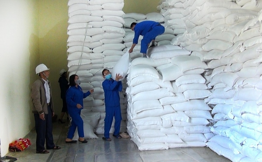 Hoàn thành xuất cấp 36.369 tấn gạo dự trữ quốc gia hỗ trợ người dân. Ảnh: Internet
