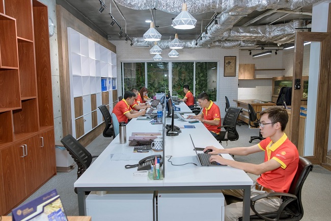 Nhân viên của VKC Holdings. (Ảnh: vkcholdings.vn)