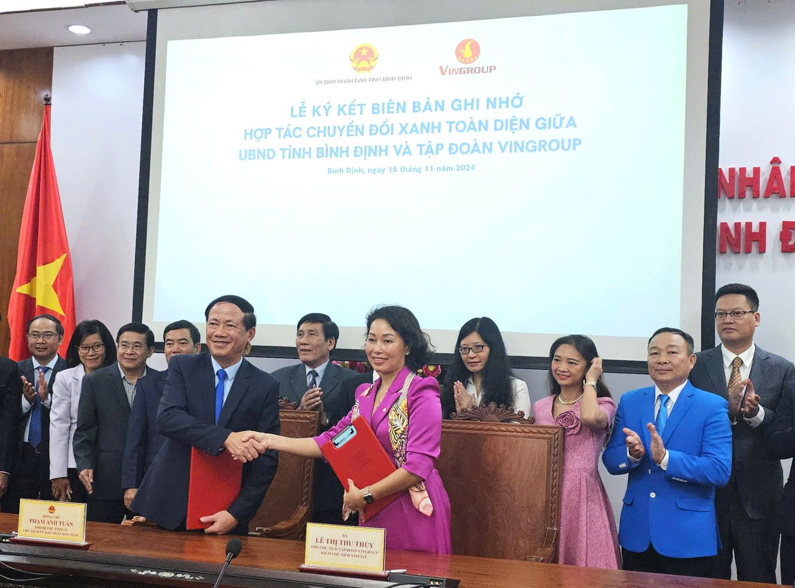 UBND tỉnh Bình Định và Tập đoàn Vingroup ký kết Biên bản ghi nhớ hợp tác toàn diện về thúc đẩy chuyển đổi xanh 