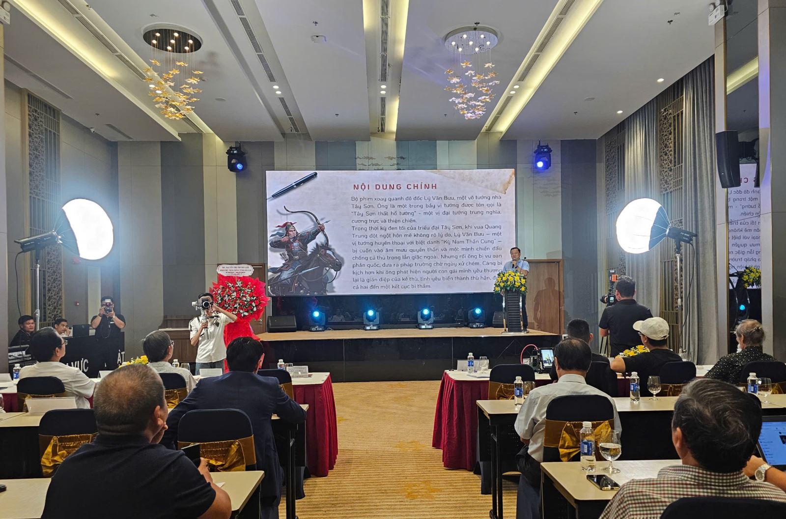 Quang cảnh tổ chức vòng casting cuối cùng và công bố dàn diễn viên chính thức