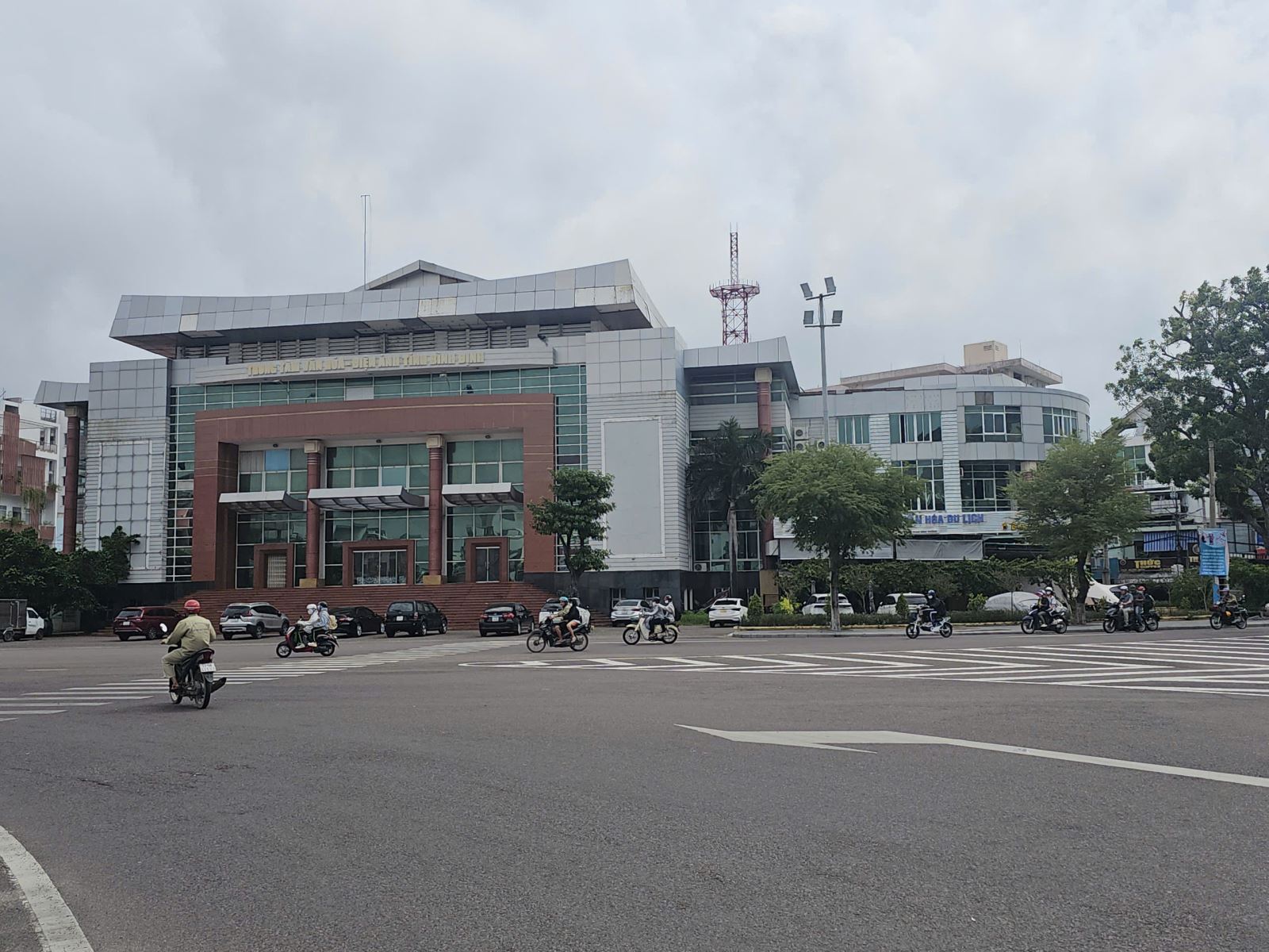 Trung tâm Văn hóa tỉnh Bình Định chưa xử lý số nợ của nguồn thu dịch vụ hơn 5,1 tỉ đồng 