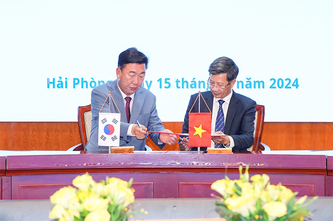 UBND TP. Hải Phòng và Chính quyền thành phố Cheongju ký kết Bản ghi nhớ MOU. Ảnh Vũ Ba