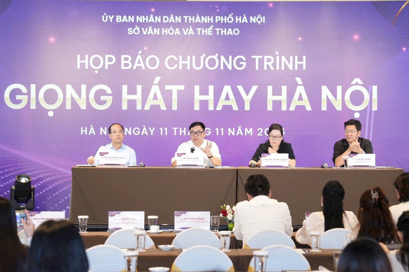  Cuộc thi "Giọng hát hay Hà Nội" năm 2024 đã chính thức trở lại, tiếp tục hành trình tìm kiếm và vinh danh những giọng ca trẻ đầy tài năng của Thủ đô.