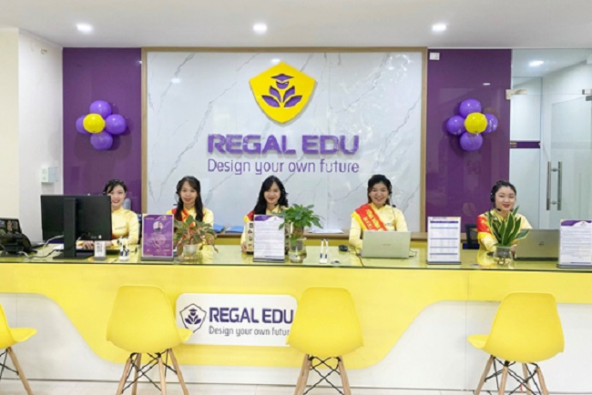 Khu vực tiếp đón Phụ huynh và Học viên tại Regal Edu An Hưng.