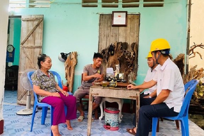 Nếu giá điện tăng, thời gian tới chắc chắn người dân sẽ phải vượt qua những áp lực mới của cuộc sống hàng ngày - ảnh minh hoạ