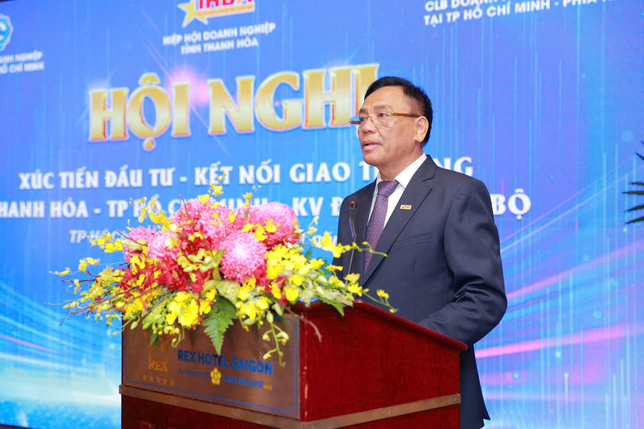 Ông Cao Tiến Đoan, Chủ tịch Hiệp hội Doanh nghiệp tỉnh Thanh Hóa phát biểu tại hội nghị.